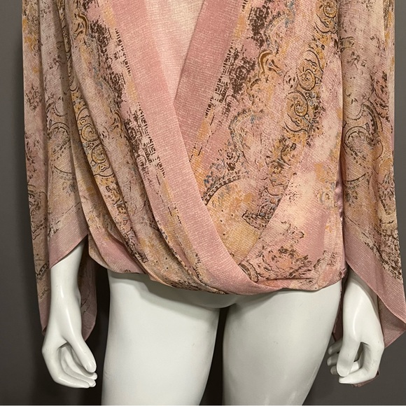 #25 BCBG Blush Pink Paisley Print Top Sz-Large - Picture 4 of 8